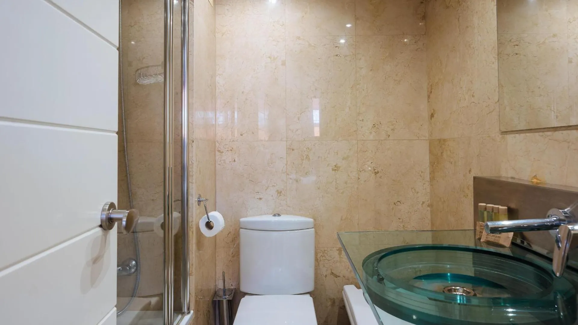San Bernardo Home Free Parking Севилья 0*,  Испания