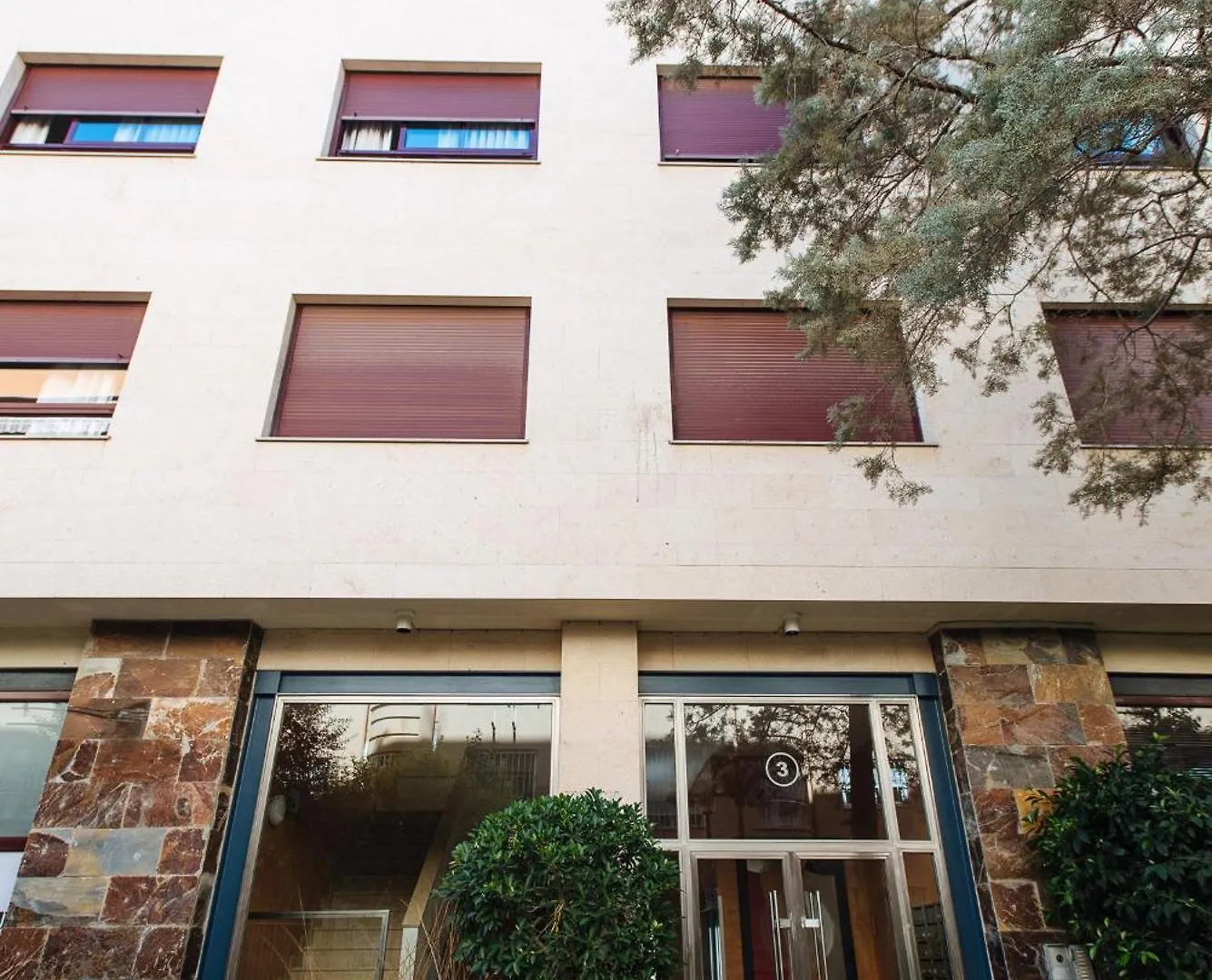 San Bernardo Home Free Parking Seville 0*,