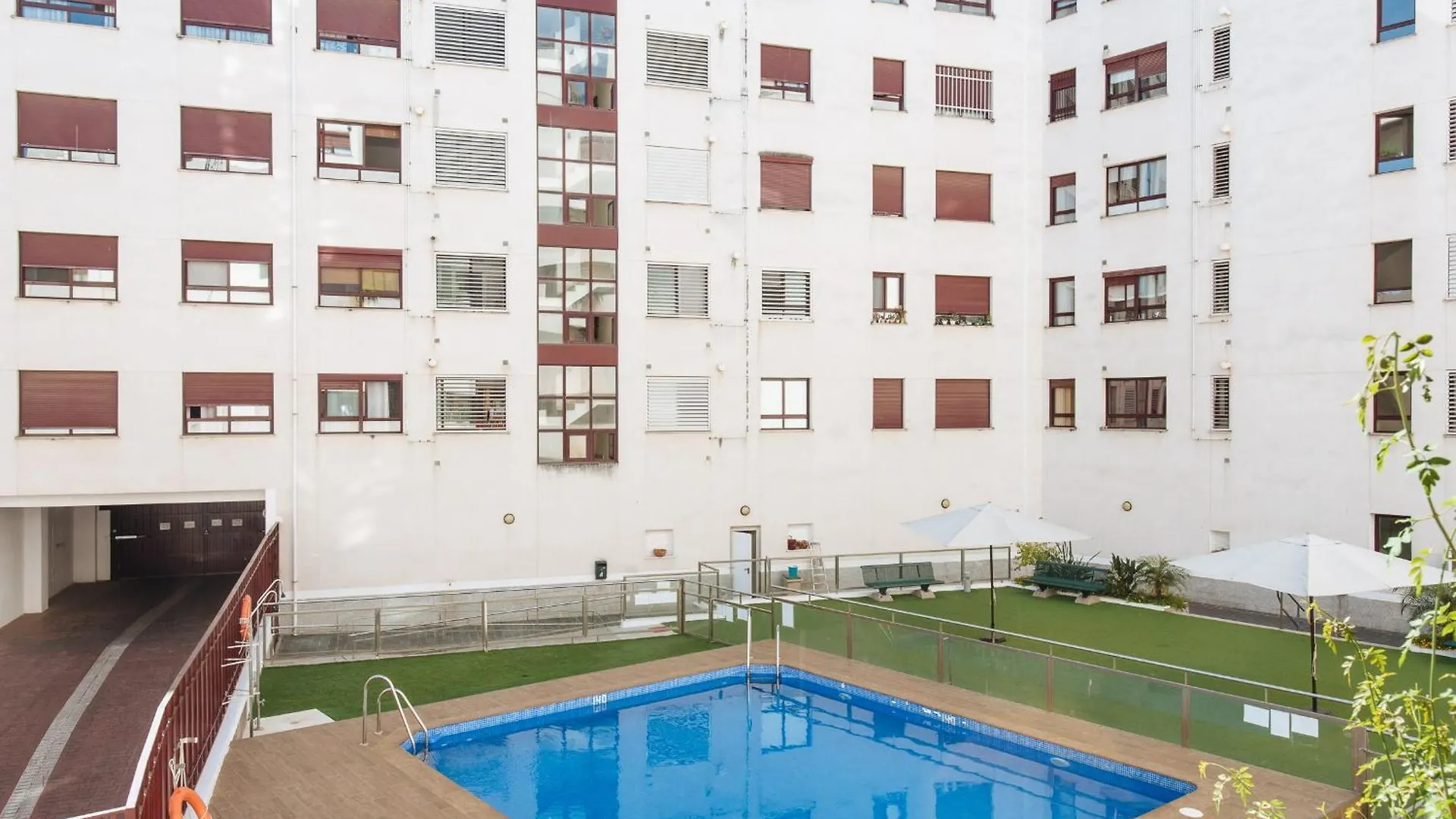 San Bernardo Home Free Parking Seville Spain